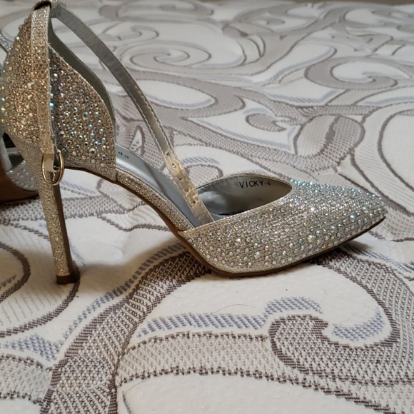 Top Moda Vicky-4 silver rhinestone pump - Picture 4 of 4